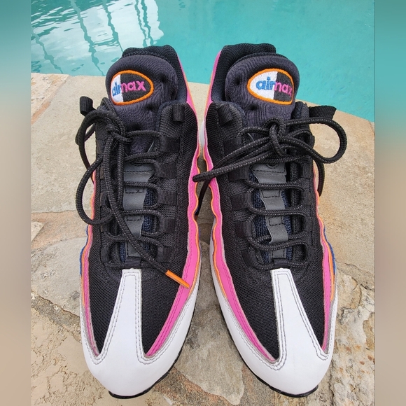 Nike Air Max 95 Mens Running Shoes CW6990-100 Size 9 - Picture 5 of 10